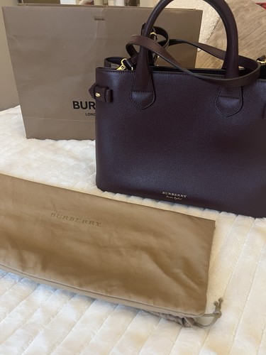 Burberry burgundy medium - burgundy,