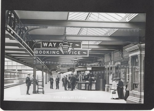 Rhyl railway station - rhyl,