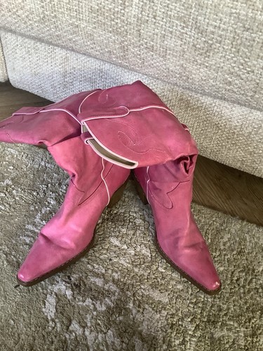 Pink cowgirls boots size - cowgirls,
