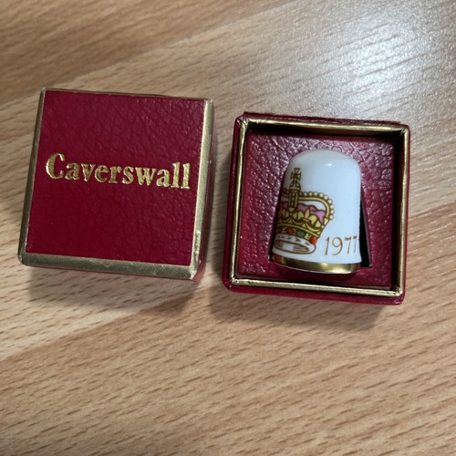 Vintage caverswall thimble - caverswall,