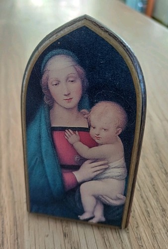 Small vintage madonna child - small,