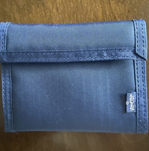 Vtg 90s levi wallet 5 - 90s, 5"x3.5"