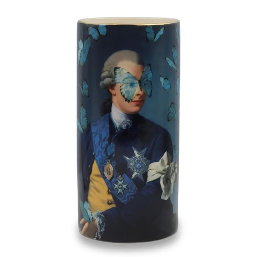 Aristocratic gentleman - aristocratic,