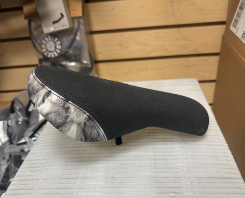 Pivotal bmx seat haro - bmx,