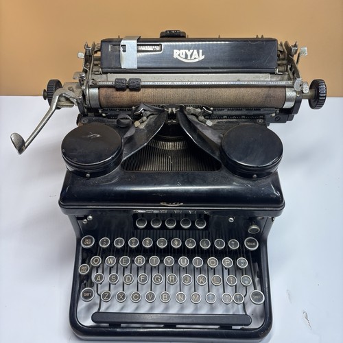 Typewriter antique royal - typewriter,