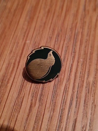 Belstaff vintage enamel - belstaff, pin