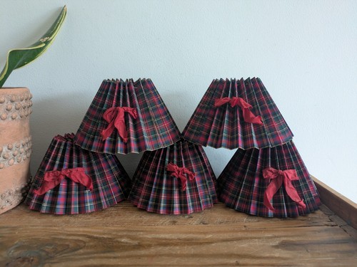 Vintage small clip on - 5x, clip-on