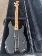 Fender Precision Roger Waters