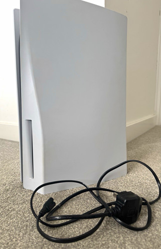 Broken playstation ps5 - 5, |