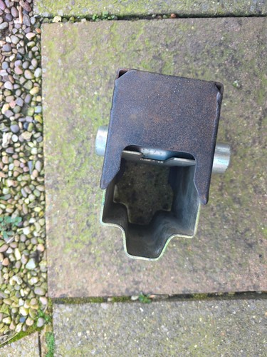 Bulldog hitch lock - hitch,