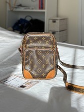 LV Amazone Messenger Bag Cross