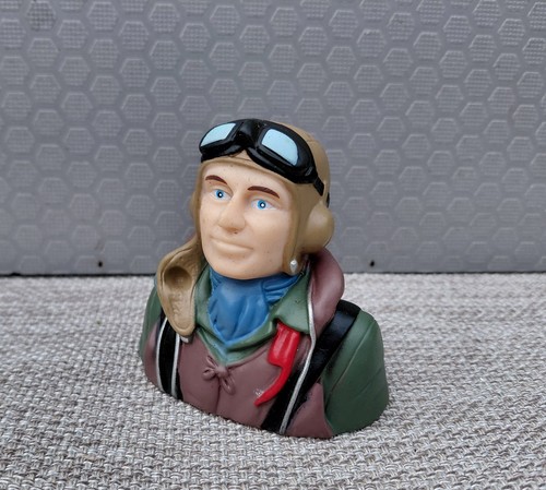 Scale spitfire pilot - scale,