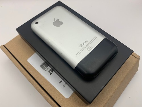 Apple iphone 8gb 1st - iphone,