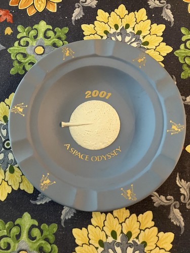 Unusual rare 2001 space - 2001, a