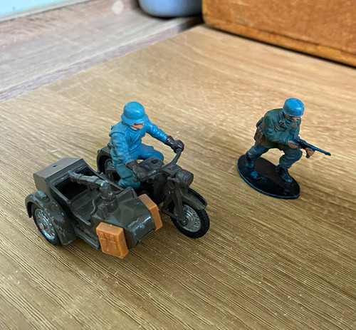 Vintage diecast plastic - diecast, &