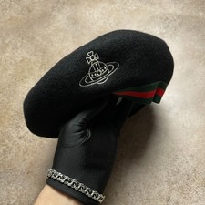 🪐 Vivienne Westwood Wool