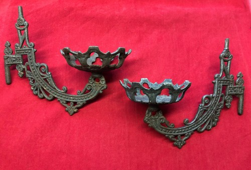 Antique cast iron - x,