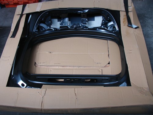 D0y26202x tailgate trunk - d0y26202x,