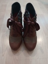 Poetic License Betsy Brown Button Shoes