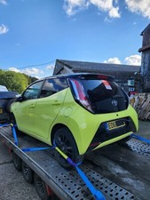 TOYOTA AYGO BREAKING