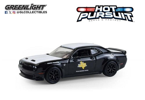 Hot pursuit dodge challenger - hot,