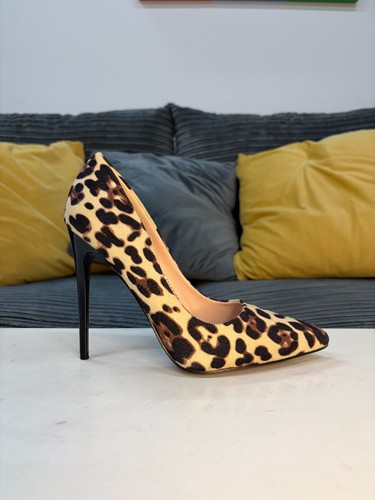 Light beige leopard print - light,