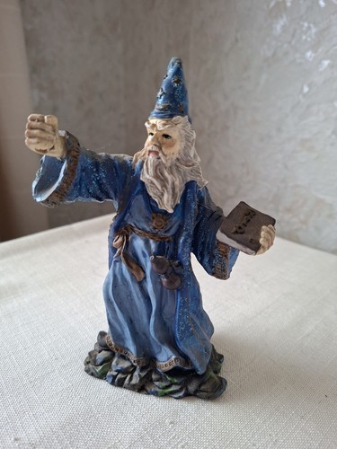 Mythical wizard sorcerer - mythical, wizard/