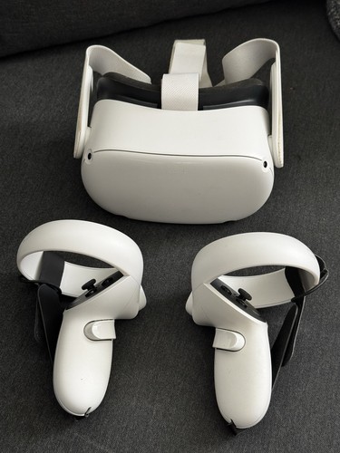 Meta oculus quest with both - quest, 2