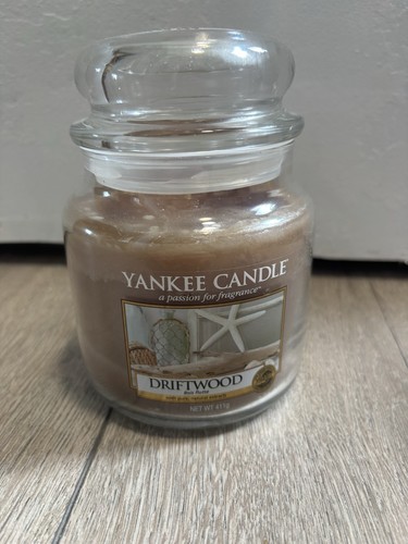 Yankee candle driftwood medium - candle,