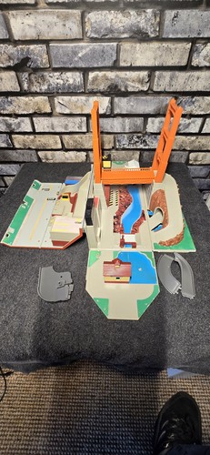 Galoob micro machines tool box - machines,