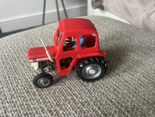 Britains Massey Ferguson 135