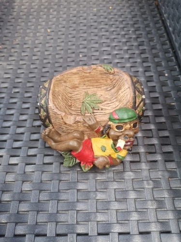 Cannibis ashtray jamaican - ashtray,