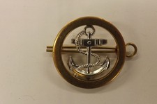 MILITARY BADGE ROYAL NAVY