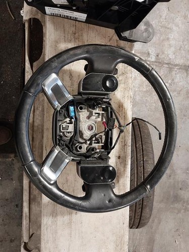 Steering wheel land - land, rover