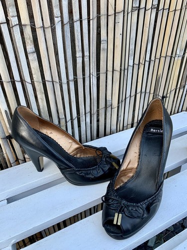 Bertie black genuine leather - black,