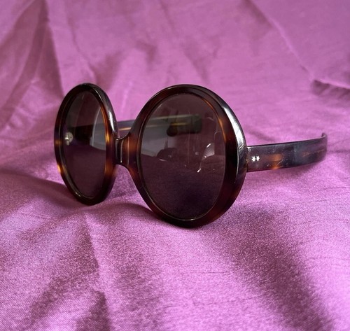 Vintage oliver goldsmith - vintage,