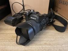 Sony Cybershot DSC F828 Digital Bridge Camera 8.0 Mega Pixels + Charger