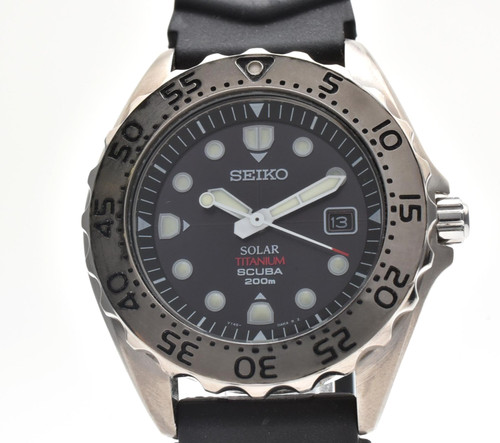 Near mint seiko v145 - mint],