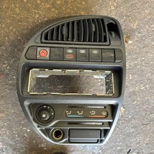 Citroen Saxo Dash Centre