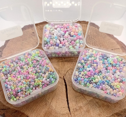 Box 50g mixed pearlised - box, of