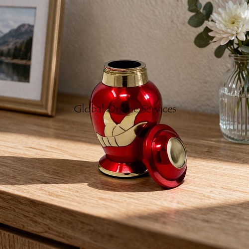 Cremation urns ashes - urns, golden