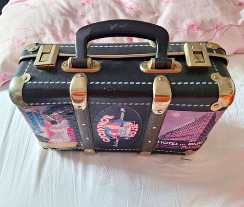 Vintage retro black - vintage/retro, hard