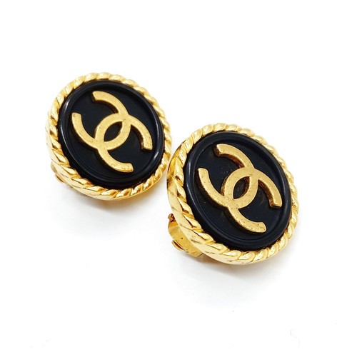 Chanel earring gold p - chanel,
