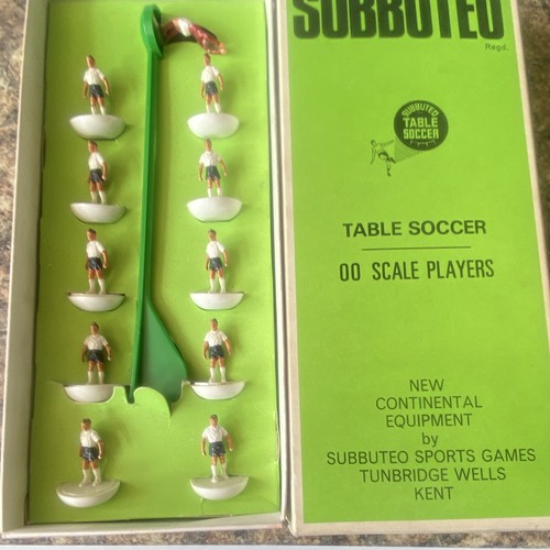 Subbuteo scale table soccer - table,