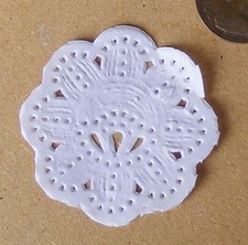 Pack Of 12 Paper Cake Doilies
