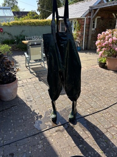 Iconic barbour chest waders - barbour,