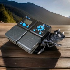 Zoom G1 on Guitar Effects Pedal Multi-Effect Processor with PSU