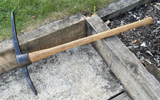 Vintage Garden 7 lb Pickaxe Chipping Hammer Mining Pick Axe Mattock Tool