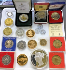 Coin Collection - British Collectors cased & encapsulated Nice lot inc pattern €