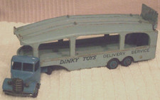 DINKY VINTAGE MODEL (PULLMORE CAR TRANSPORTER - DARK BLUE CAB) 582/USED/CLEAN